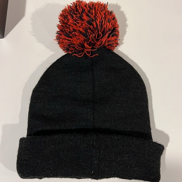 Boys 8-20 Marvel Spider-Man Pompom Hat - Picture 3 of 5